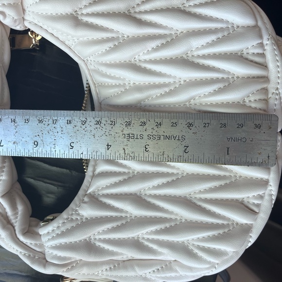 Urban Expressions Quilted Small handbag bright green - Picture 7 of 11